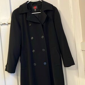 Gallery petite, women’s, black long raincoat with removable velvet hood. 4P